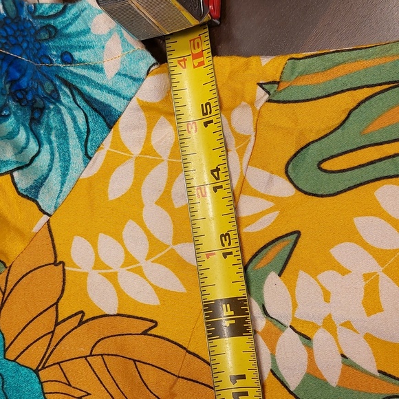 FARM Rio Short Sleeved Floral Dress Medium - Picture 7 of 11